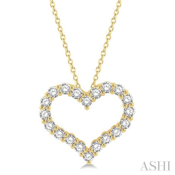 1 1/2 Ctw Heart Shape Round Cut Diamond Pendant With Chain in 14K Yellow Gold